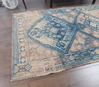 Vintage Area Rug - Thumbnail