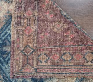 Vintage Area Rug - Thumbnail