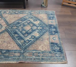 Vintage Area Rug - Thumbnail