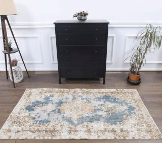 Vintage Area Rug - Thumbnail