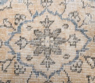 Vintage Area Rug - Thumbnail