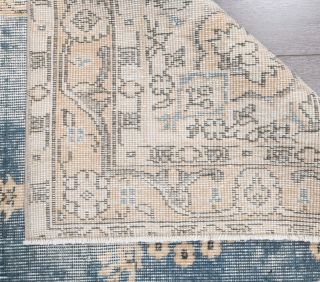 Vintage Area Rug - Thumbnail