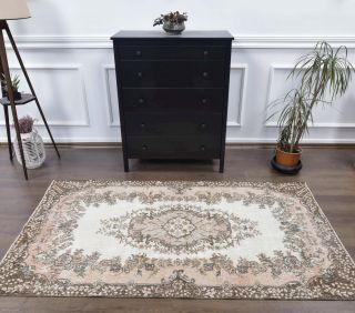 Vintage Brown Area Rug - Thumbnail