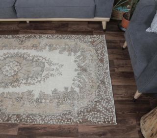 4x7 Vintage Handmade Isparta Area Rug - Thumbnail