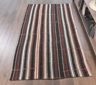 Vintage Kilim Area Rug - Thumbnail