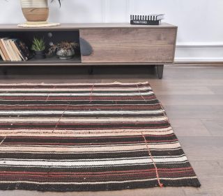 Vintage Kilim Area Rug - Thumbnail