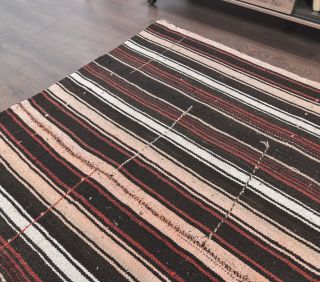 Vintage Kilim Area Rug - Thumbnail