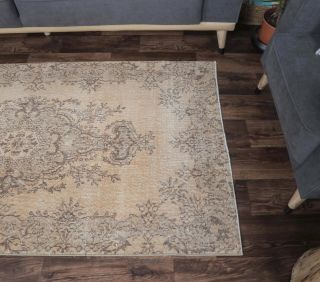 4x7 Vintage Handmade Oreintal Area Rug - Thumbnail