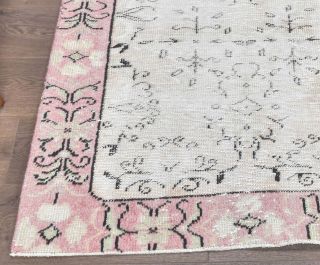 4x7 Vintage Handmade Turkish Area Rug - Thumbnail