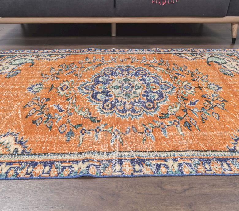 4x7 Vintage Orange Area Rug