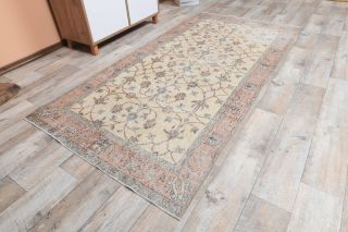 Vintage Floral Area Rug - Thumbnail