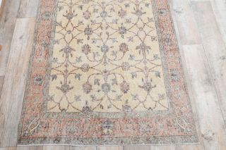 Vintage Floral Area Rug - Thumbnail