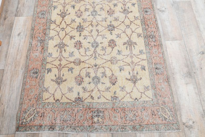 Vintage Floral Area Rug