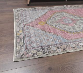 Vintage Area Rug - Thumbnail