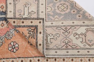 Vintage Area Rug - Thumbnail