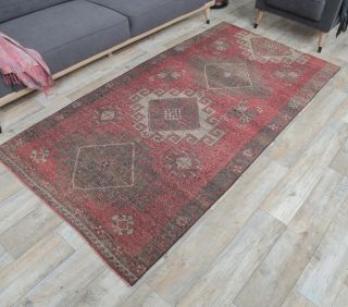 4x8 Vintage Handmade Red Diamond Area Rug - Thumbnail