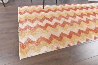 Vintage Zig Zag Runner Rug - Thumbnail