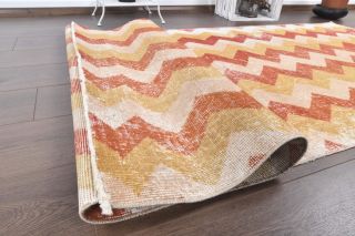 Vintage Zig Zag Runner Rug - Thumbnail