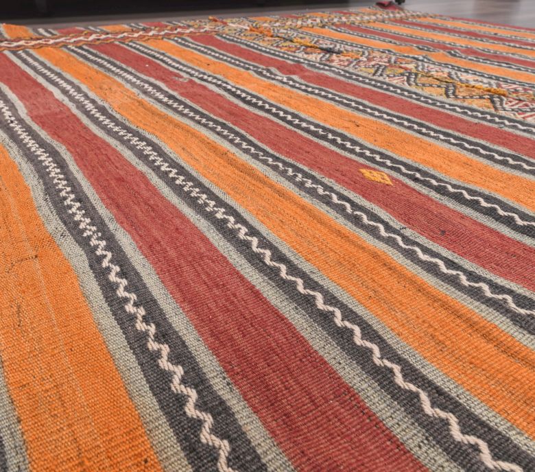 5x6 Vintage Kilim Area Rug