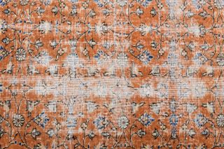 Vintage Area Rug - Thumbnail