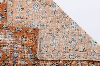 Vintage Area Rug - Thumbnail