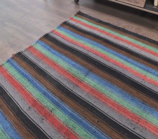 Vintage Kilim Area Rug - Thumbnail