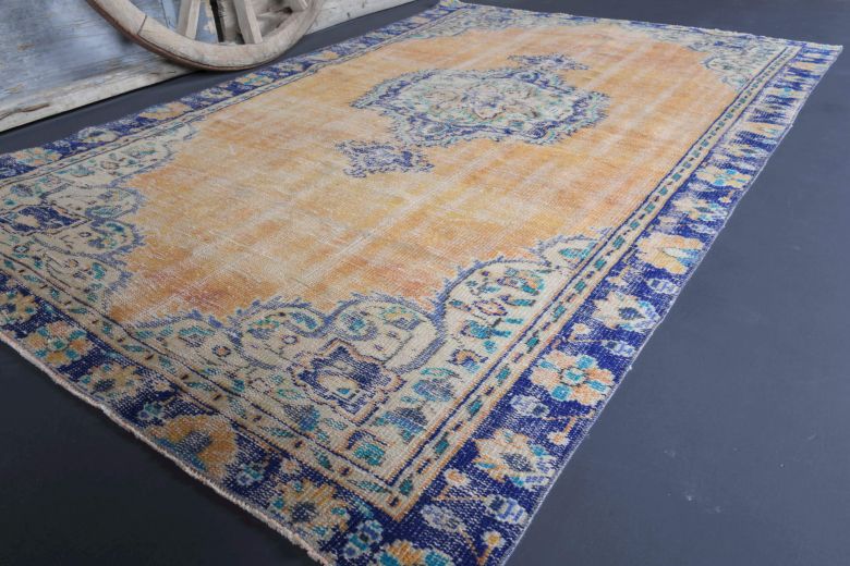 5x8 Handmade Vintage Anatolian Area Rug