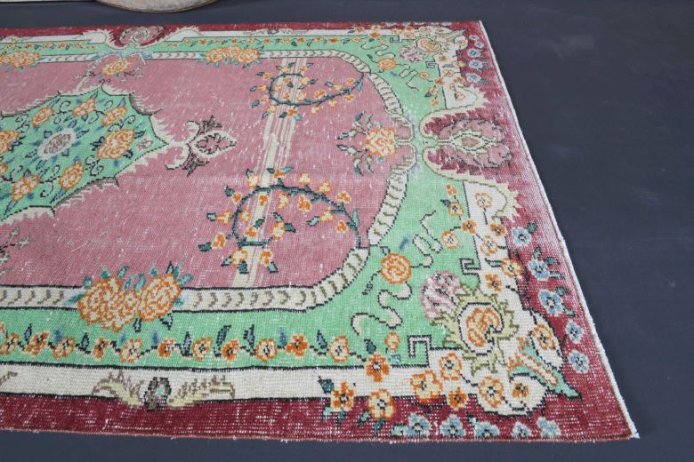 Shabby Chic Vintage Rug