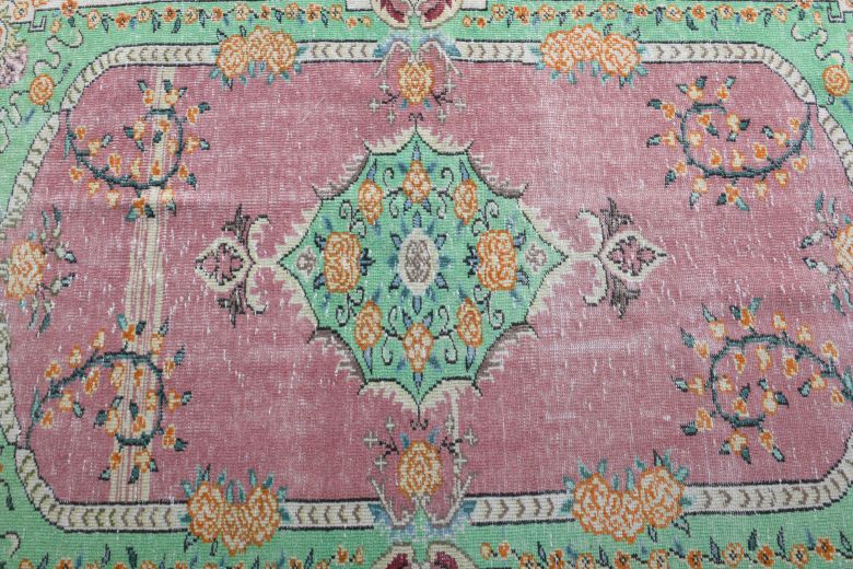 Shabby Chic Vintage Rug