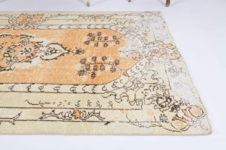 Vintage Area Rug - Thumbnail