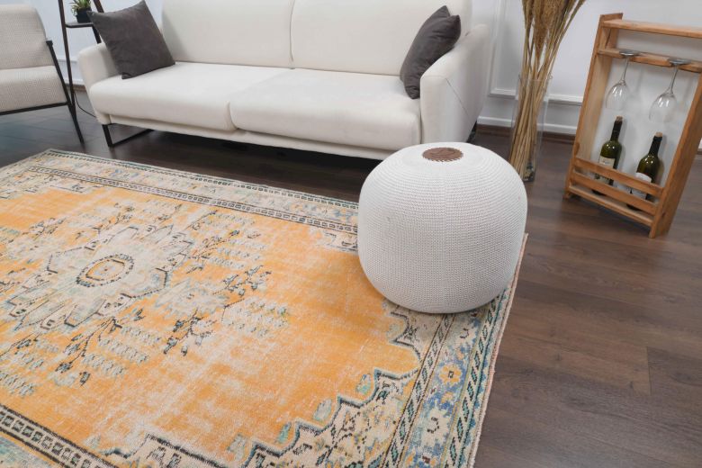 5x9 Handmade Vintage Anatolian Area Rug
