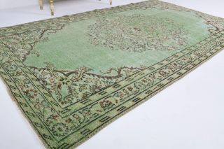 Vintage Area Rug - Thumbnail