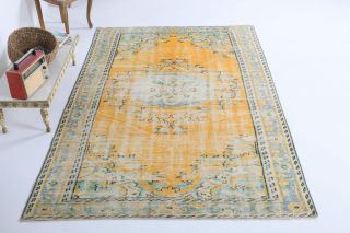 5x9 Ft - Vintage Area Rug - Thumbnail