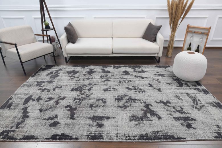 6x10 Handmade Vintage Area Anatolian Rug