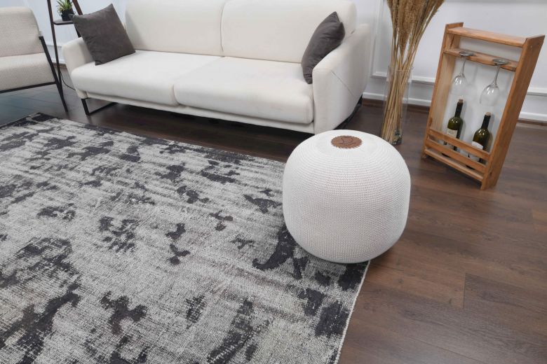6x10 Handmade Vintage Area Anatolian Rug