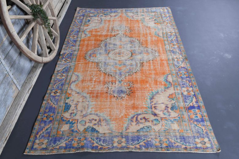 6x10 Handmade Vintage Anatolian Area Rug
