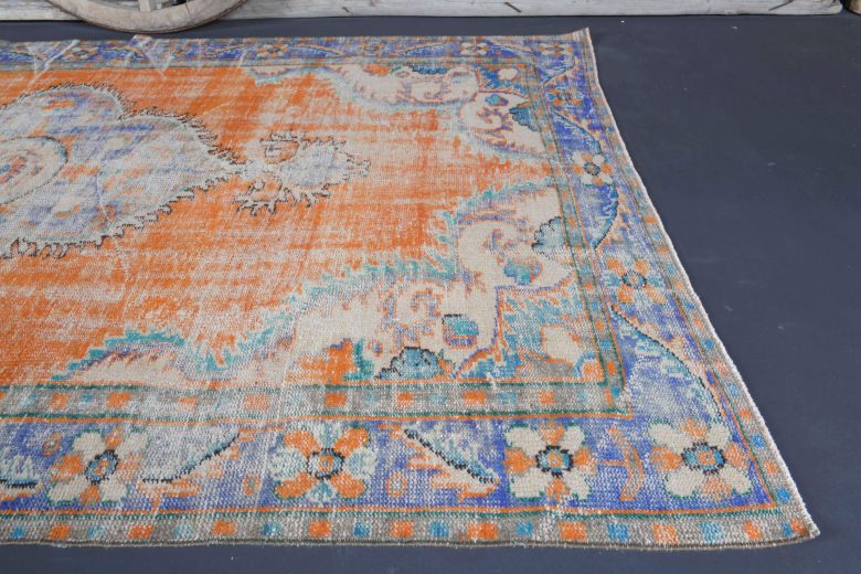 6x10 Handmade Vintage Anatolian Area Rug