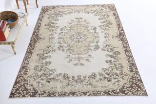 Vintage Medium Area Rug - Thumbnail