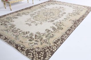 Vintage Medium Area Rug - Thumbnail