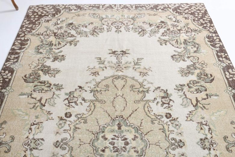 Vintage Medium Area Rug