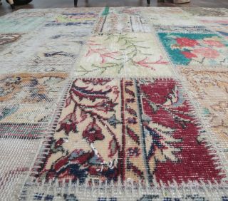 5x6 Vintage Distressed Patchwork Area Rug - Thumbnail