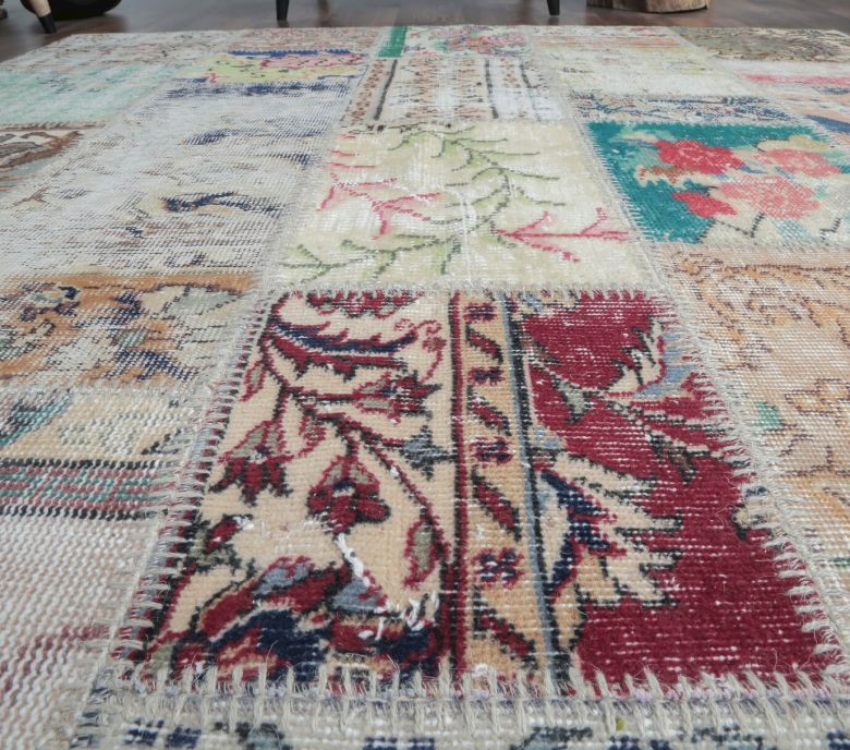 5x6 Vintage Distressed Patchwork Area Rug