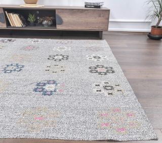 Vintage Kilim Floral Large Area Rug - Thumbnail