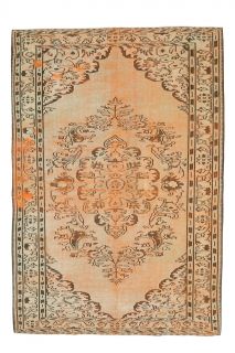 Vintage Area Rug - Thumbnail