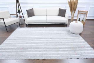 6x9 Handmade Vintage Area Rug - Thumbnail