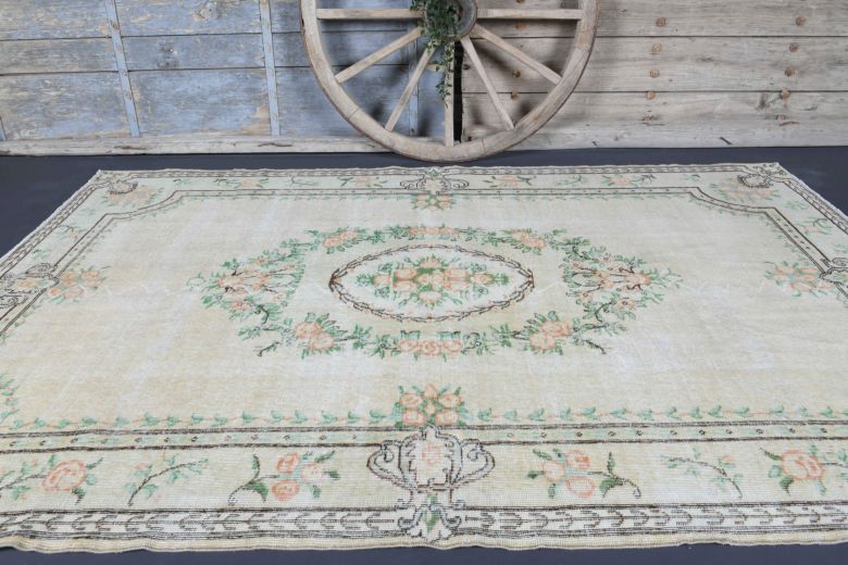 6x9 Handmade Vintage Area Rug