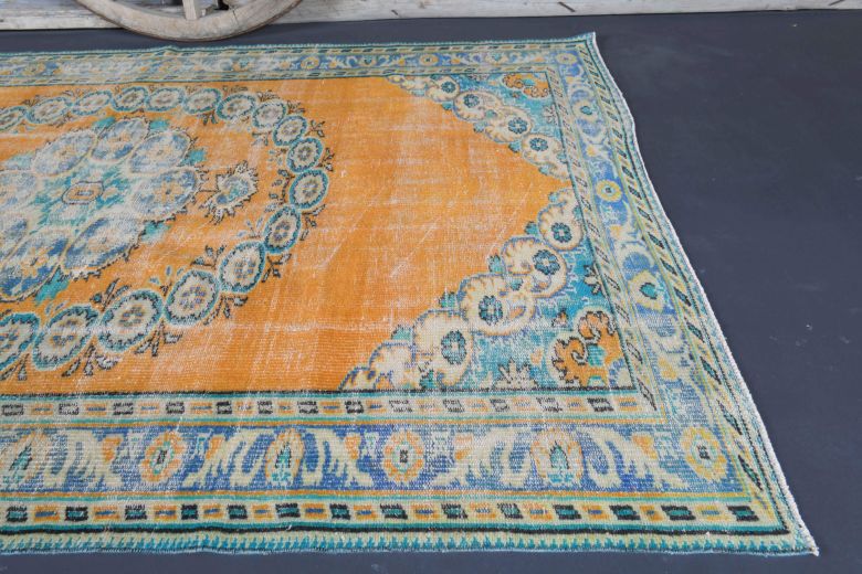 6x9 Handmade Vintage Area Rug