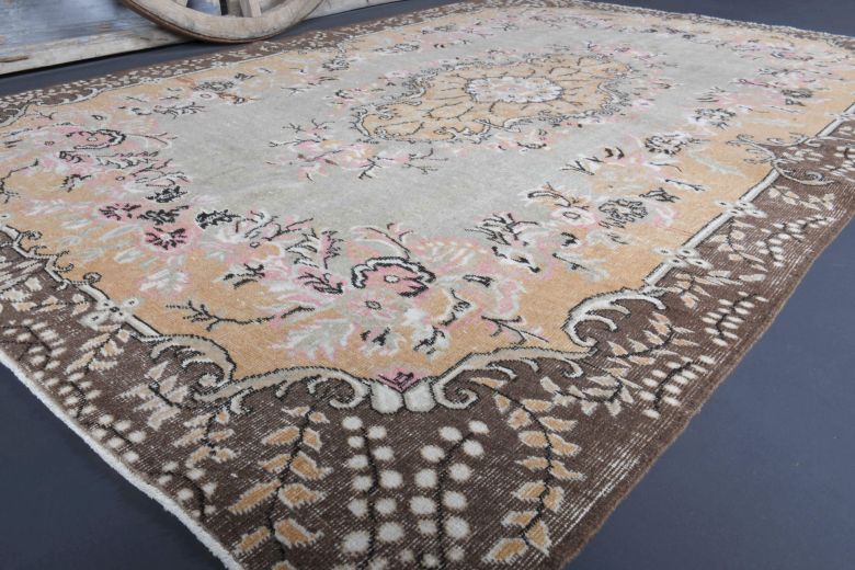 6x9 Handmade Vintage Area Rug