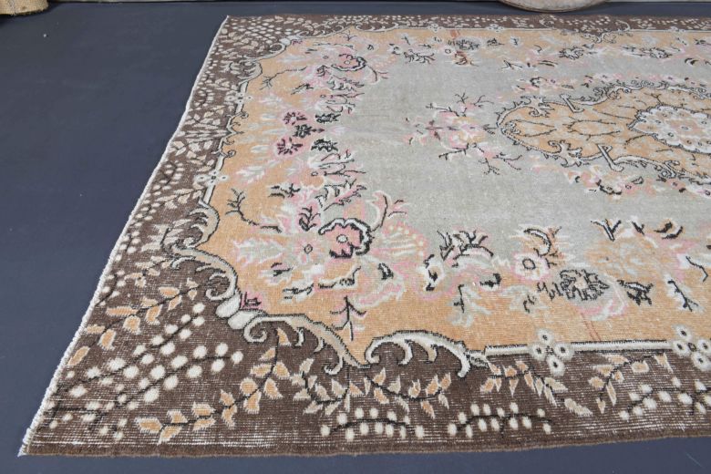 6x9 Handmade Vintage Area Rug