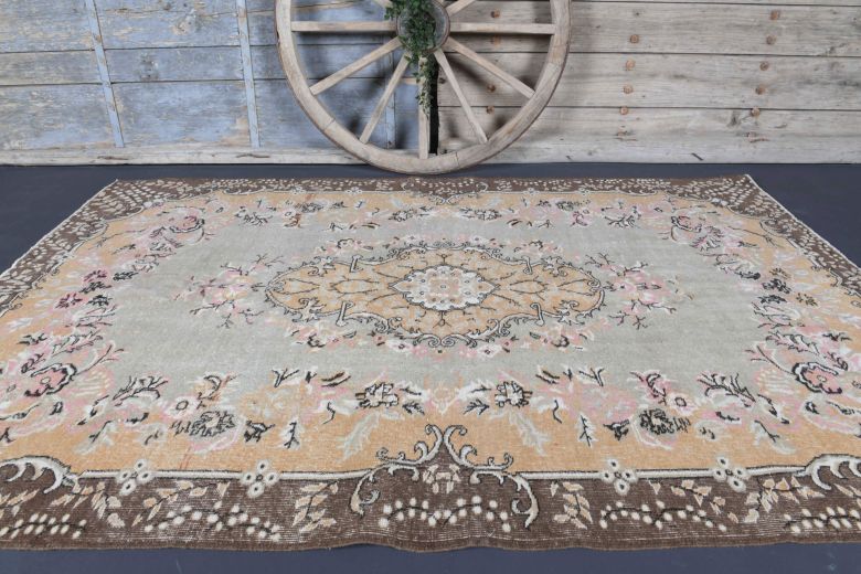 6x9 Handmade Vintage Area Rug